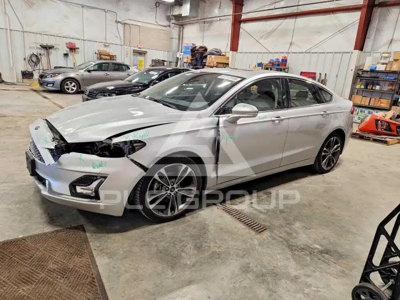 2019 Ford FUSION фото