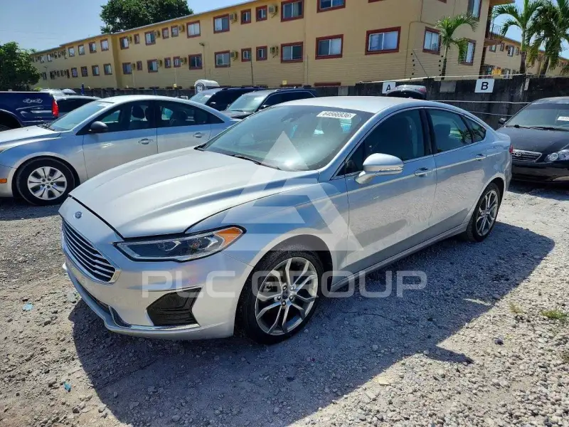 2019 Ford FUSION фото