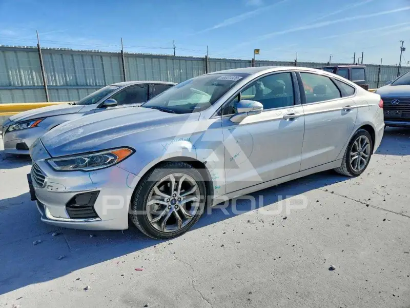 2019 Ford FUSION фото