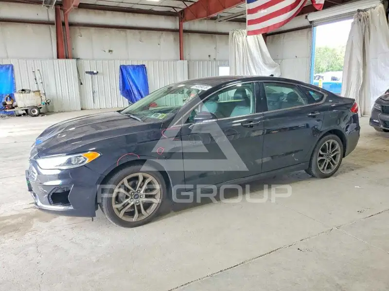 2019 Ford FUSION фото