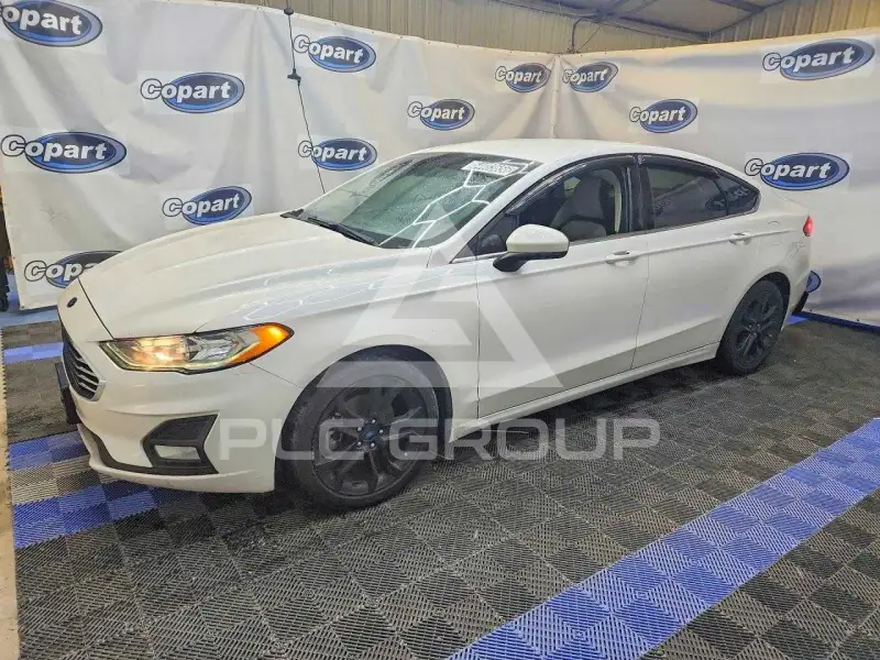 2019 Ford FUSION фото