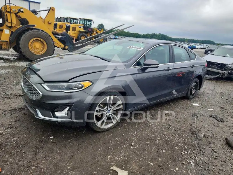 2019 Ford FUSION photo