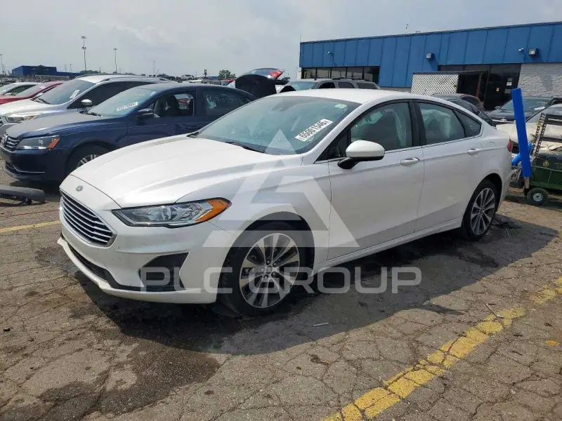 2019 Ford FUSION фото