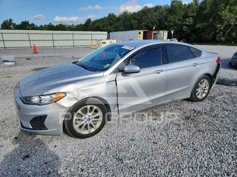 2019 Ford FUSION фото