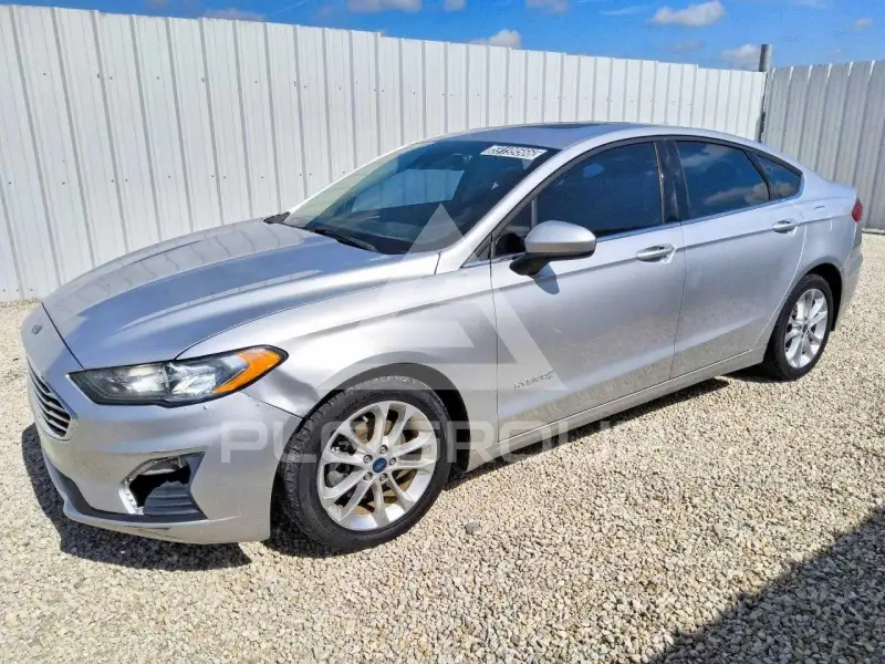 2019 Ford FUSION фото