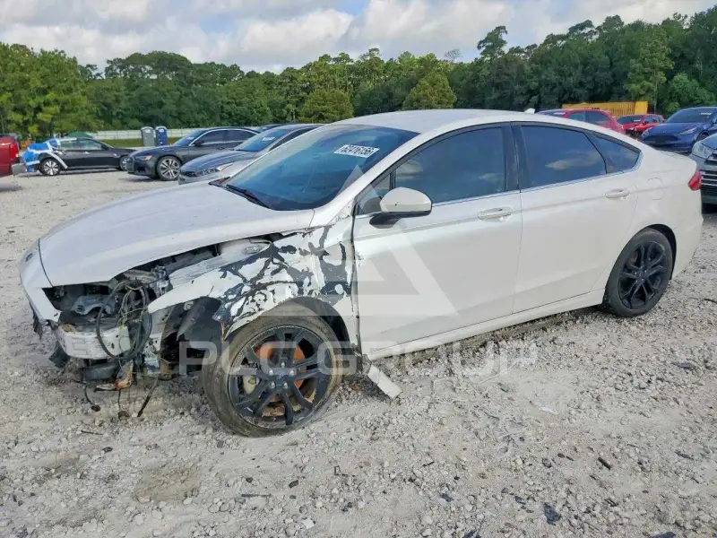 2019 Ford FUSION фото