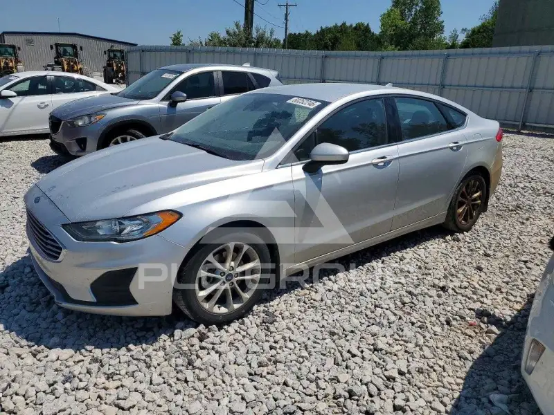 2019 Ford FUSION фото