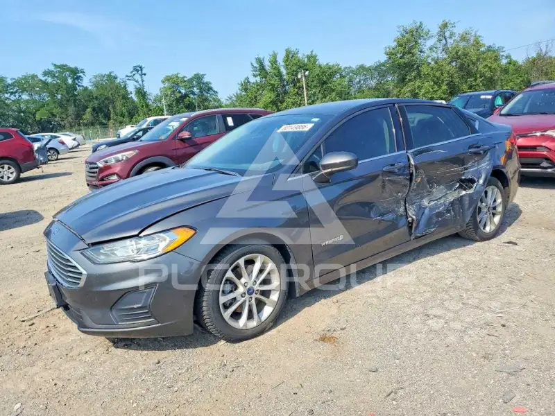 2019 Ford FUSION фото