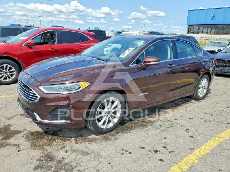 2019 Ford FUSION фото