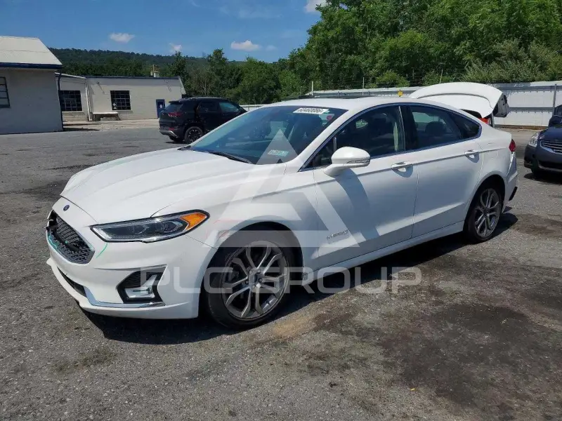 2019 Ford FUSION фото
