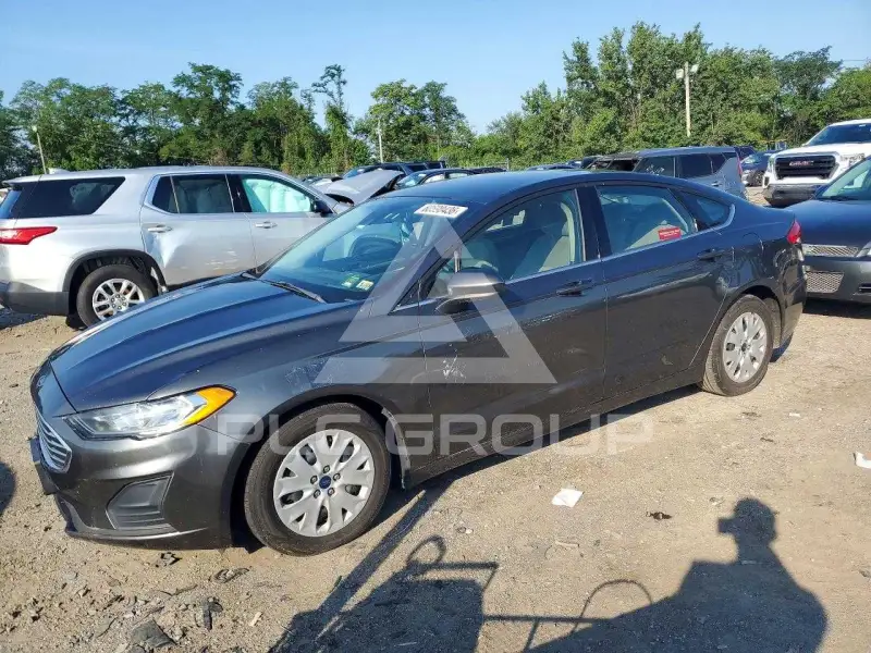 2019 Ford FUSION фото