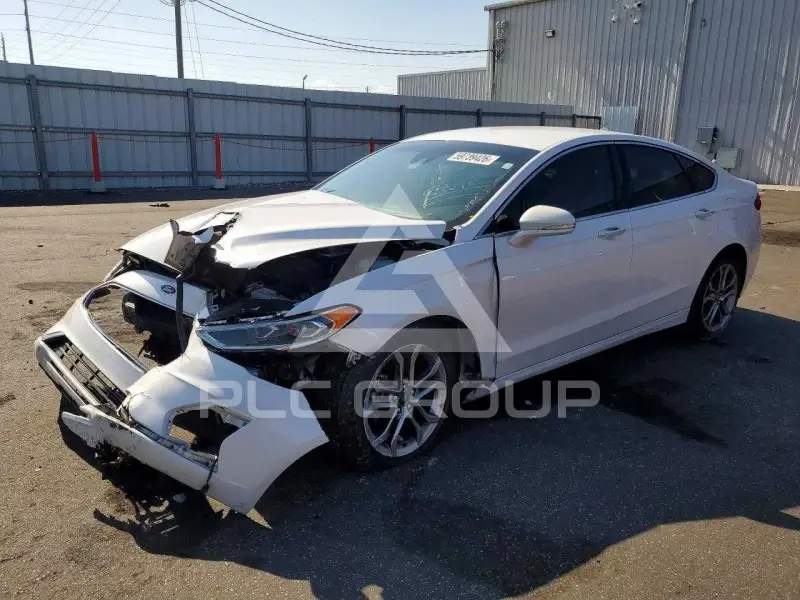 2019 Ford FUSION photo