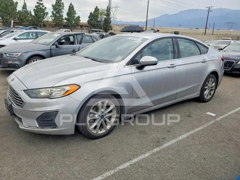 2019 Ford FUSION фото