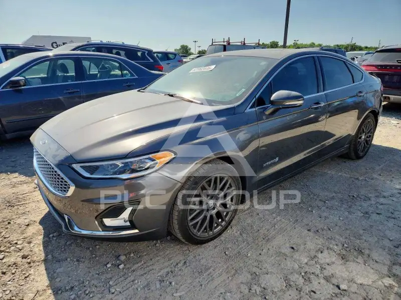 2019 Ford FUSION фото