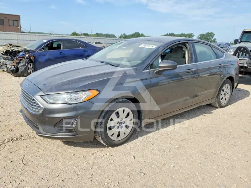 2019 Ford FUSION фото