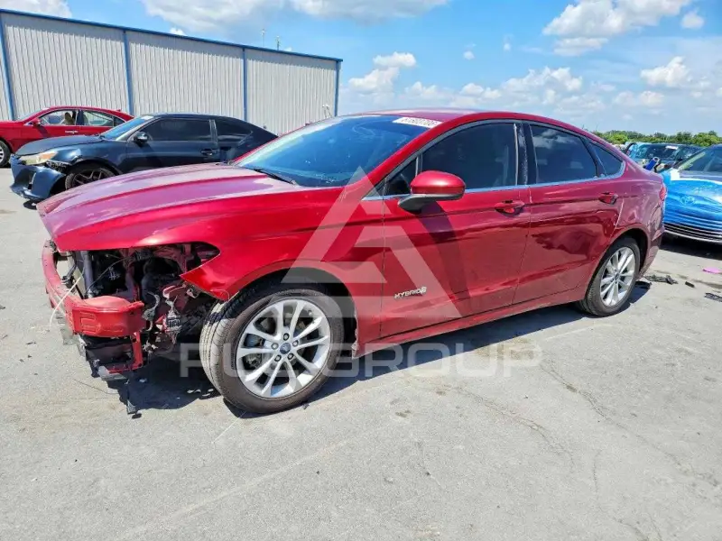 2019 Ford FUSION фото
