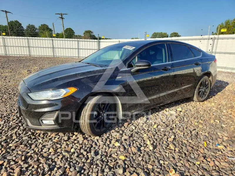 2019 Ford FUSION фото
