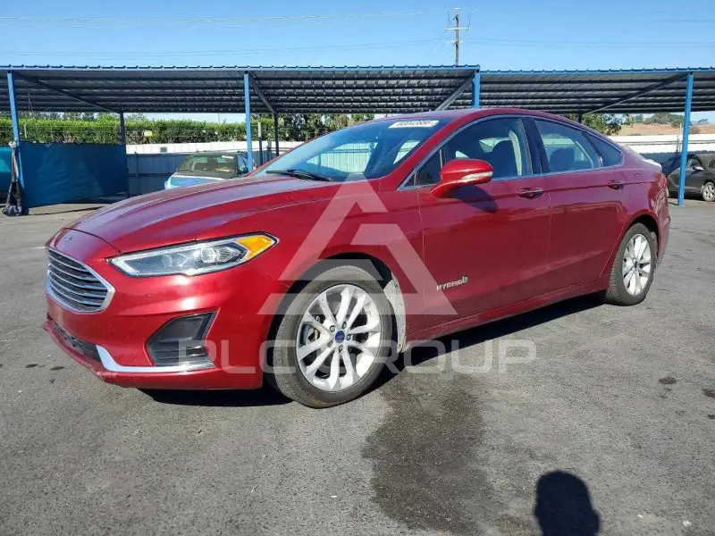 2019 Ford FUSION фото