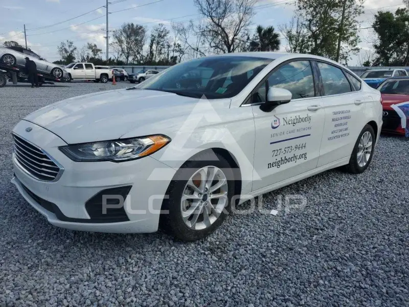 2019 Ford FUSION фото