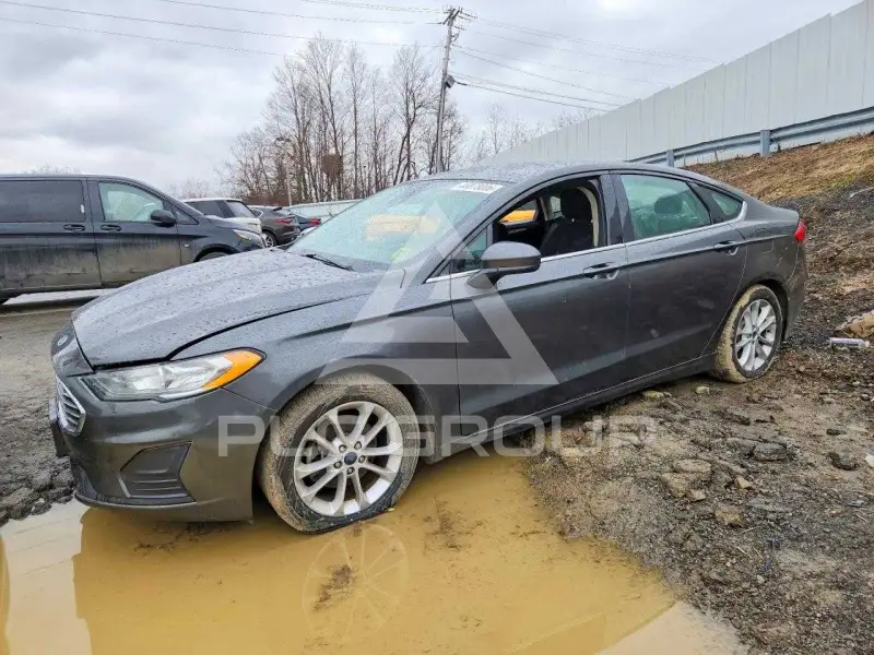 2019 Ford FUSION фото