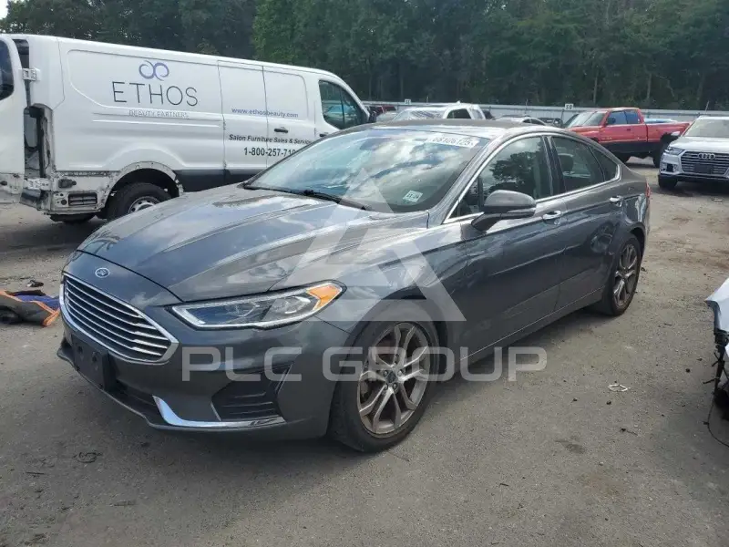 2019 Ford FUSION фото