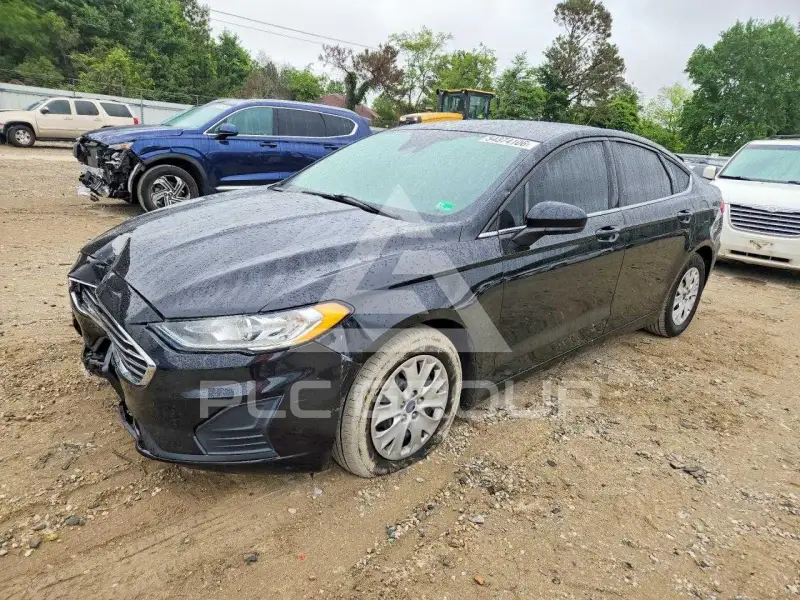 2019 Ford FUSION фото