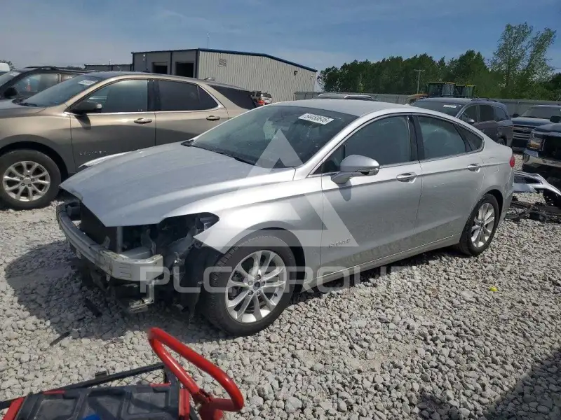 2019 Ford FUSION фото