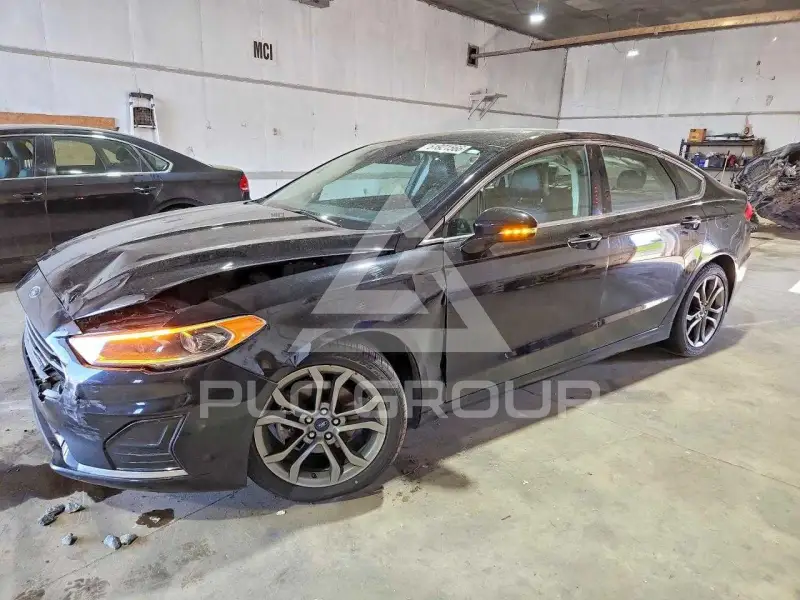2019 Ford FUSION фото