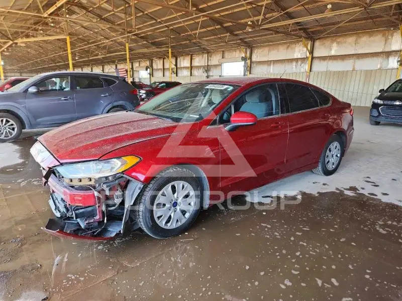 2019 Ford FUSION photo