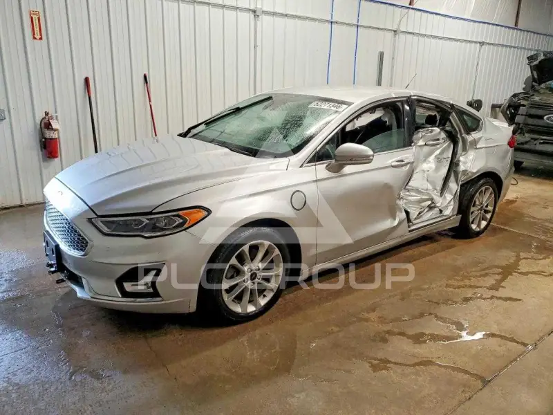 2019 Ford FUSION фото