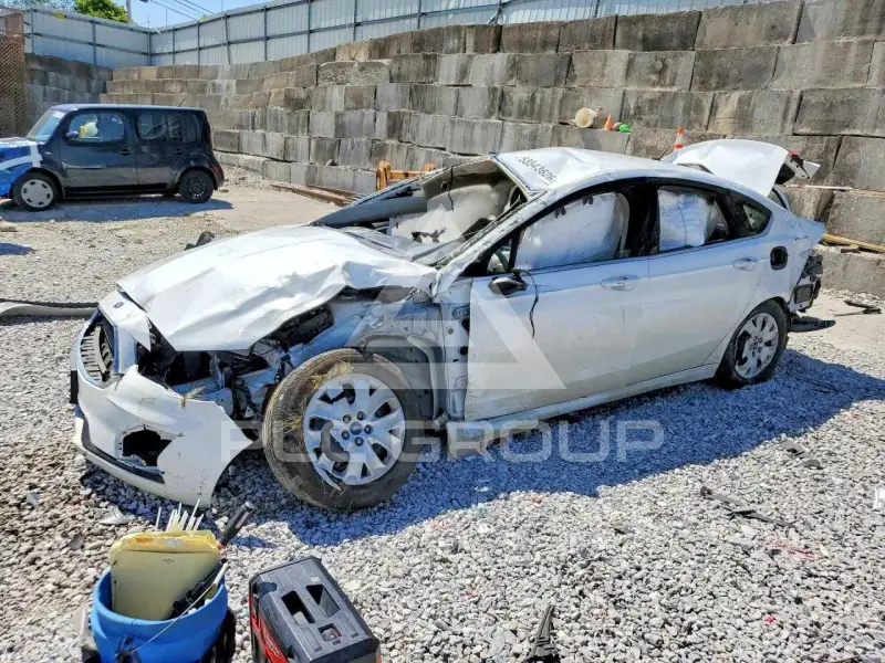 2019 Ford FUSION photo