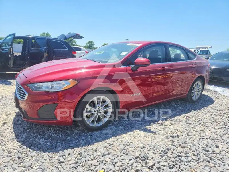 2019 Ford FUSION фото