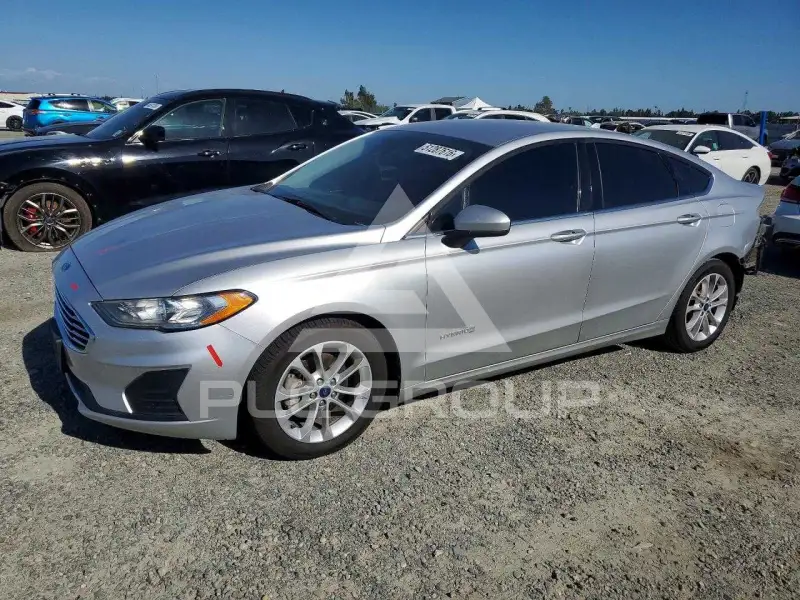 2019 Ford FUSION фото