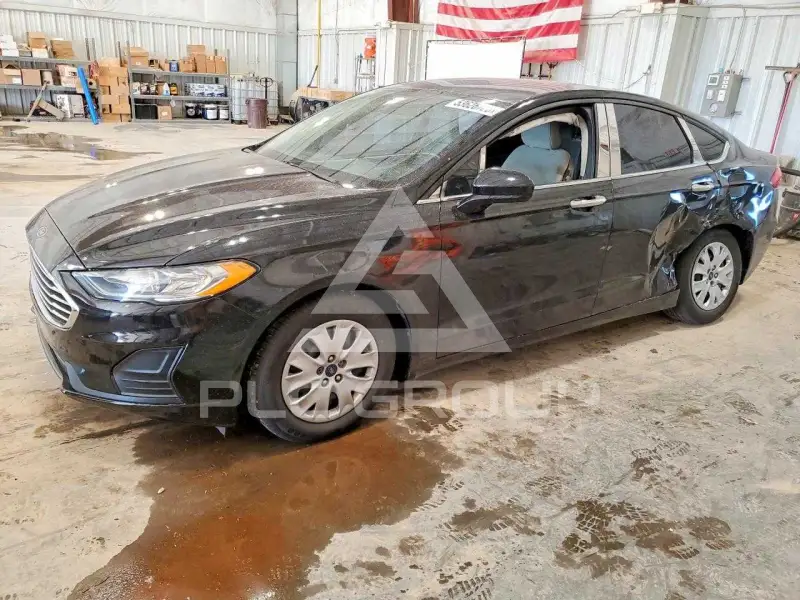 2019 Ford FUSION фото