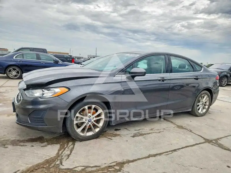 2019 Ford FUSION фото
