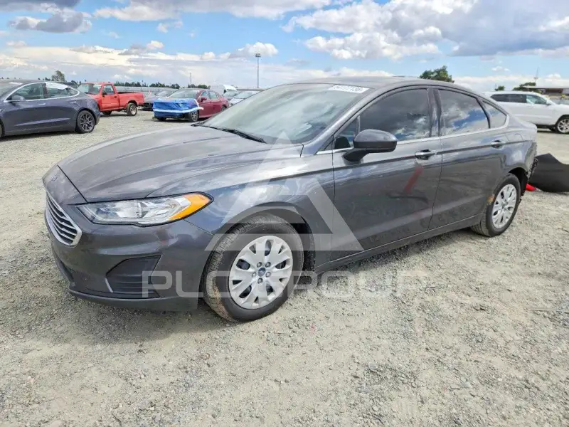 2019 Ford FUSION фото
