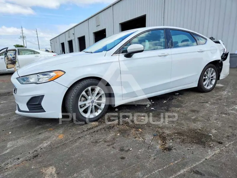 2019 Ford FUSION фото