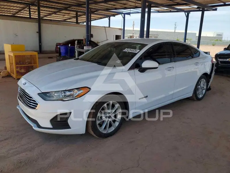 2019 Ford FUSION фото