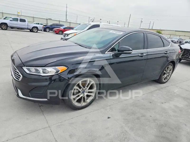 2019 Ford FUSION фото