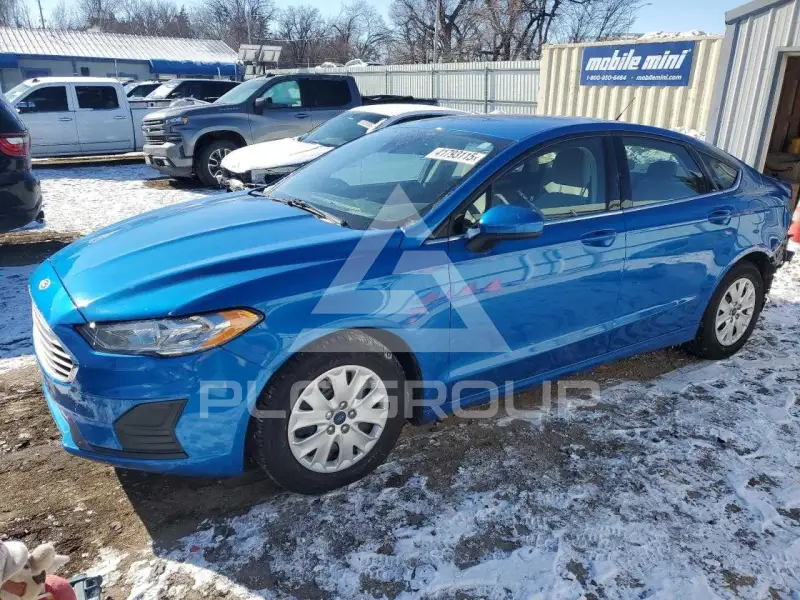 2019 Ford FUSION фото