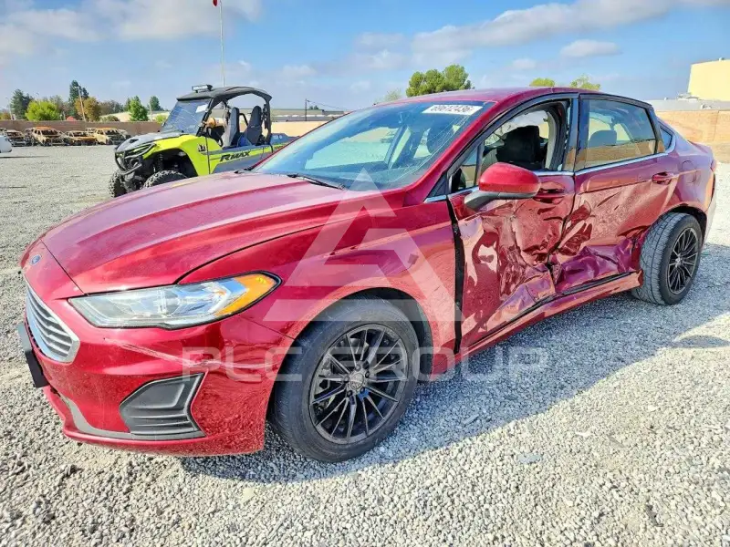 2019 Ford FUSION фото