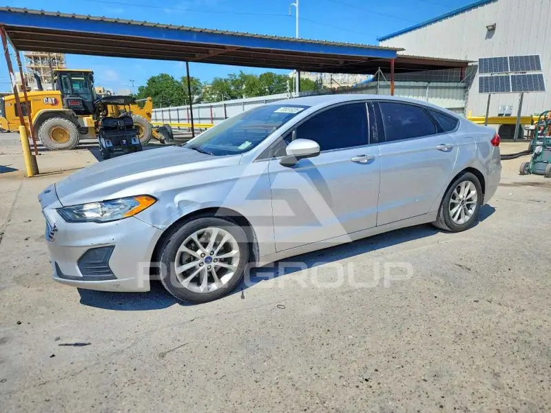 2019 Ford FUSION фото