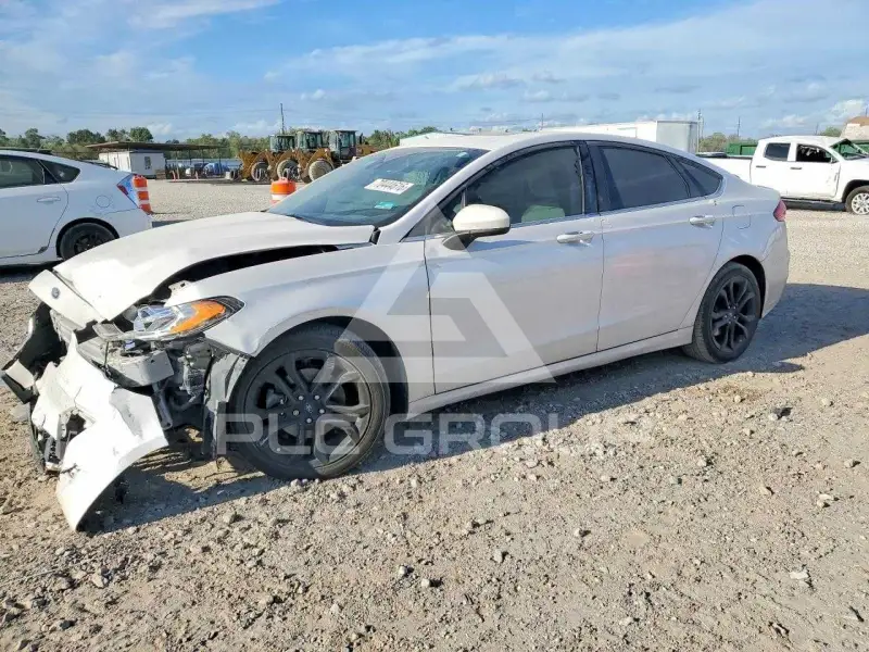 2019 Ford FUSION фото