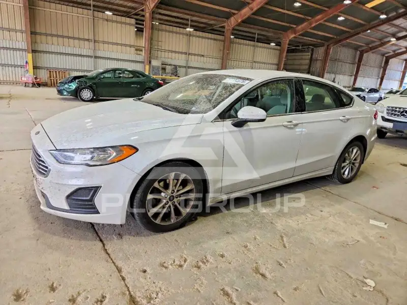 2019 Ford FUSION фото