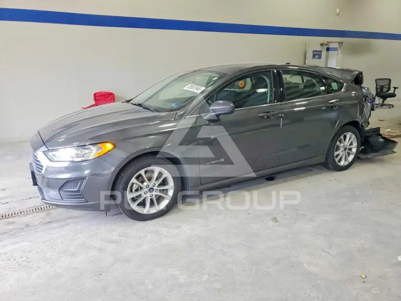 2019 Ford FUSION фото
