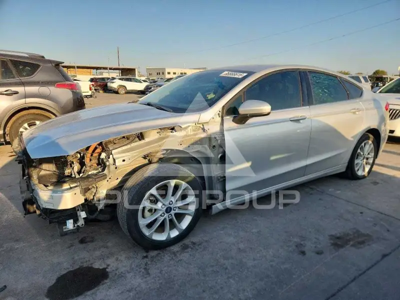 2019 Ford FUSION фото