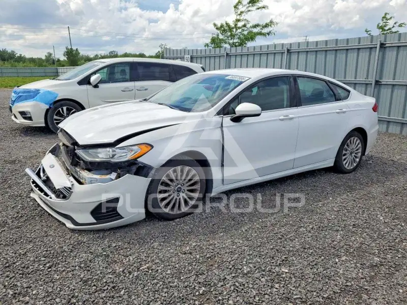 2019 Ford FUSION фото