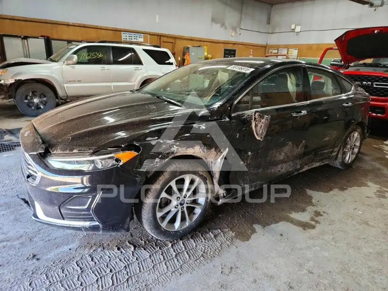 2019 Ford FUSION фото