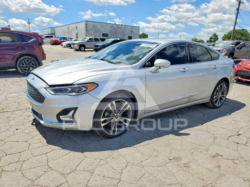 2019 Ford FUSION фото