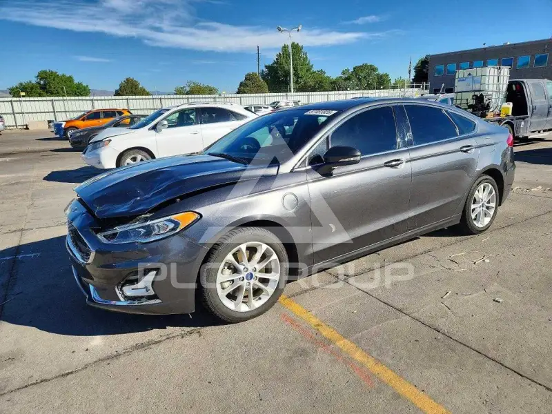 2019 Ford FUSION фото